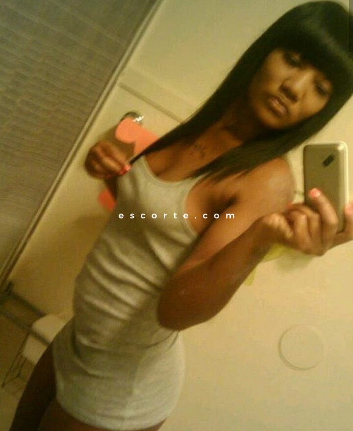 rencontre cul gratuite escort Paris SexyDeby